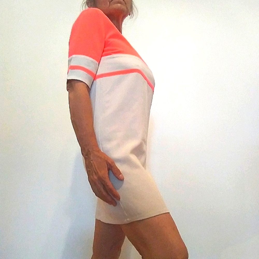 Color-block summer mini-dress